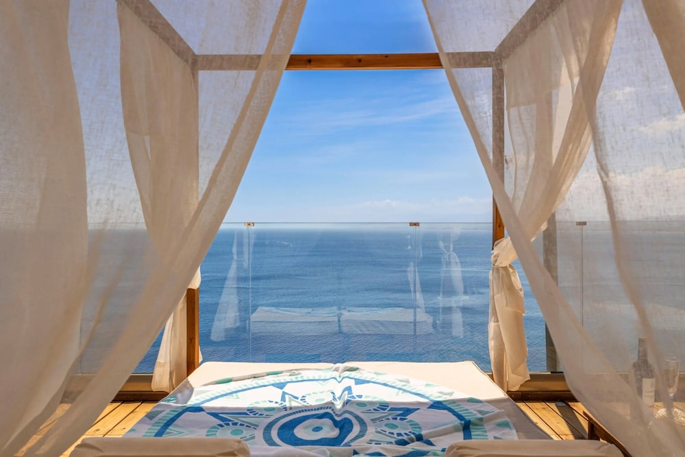 Eros Villa Crete