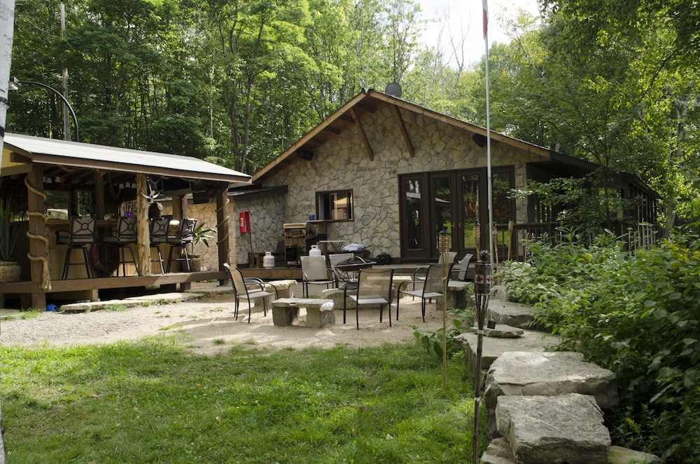 Footprints Resort