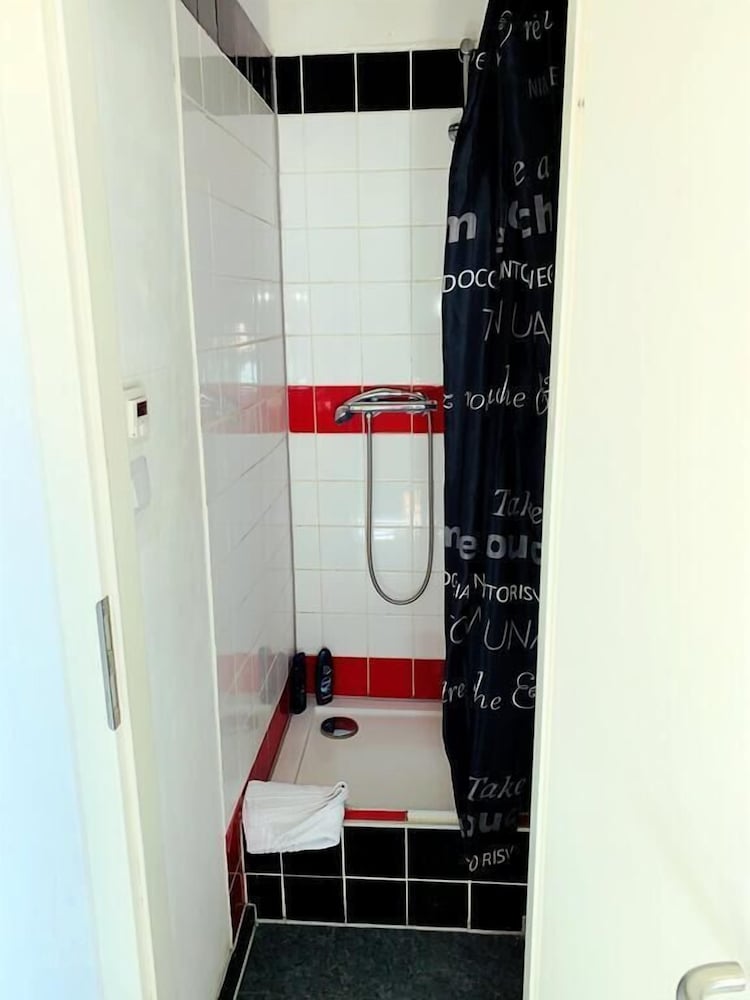 Photo 28