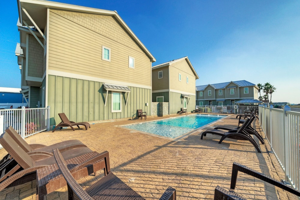 Villa La Isla Family Condo With Pool Near Corpus Christi s Best Beaches Dining