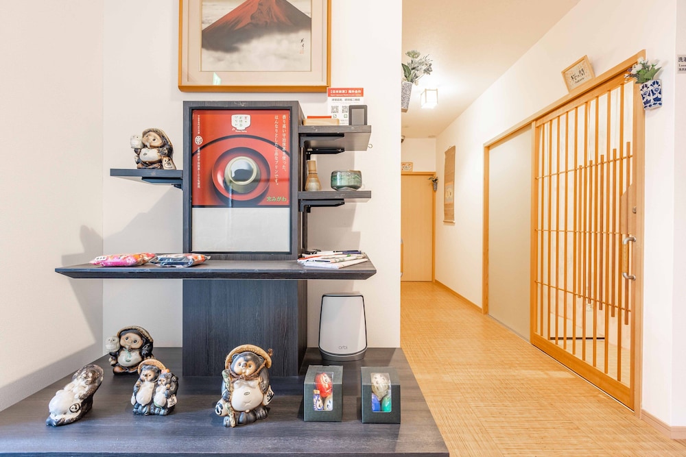 add chaganju - Hostel