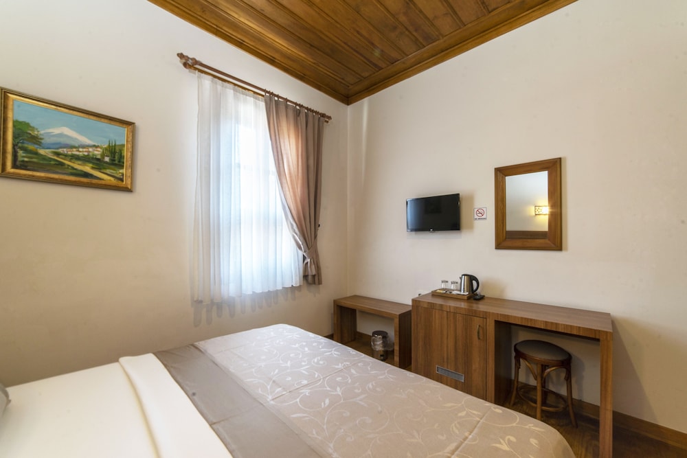 Armistis Hotel