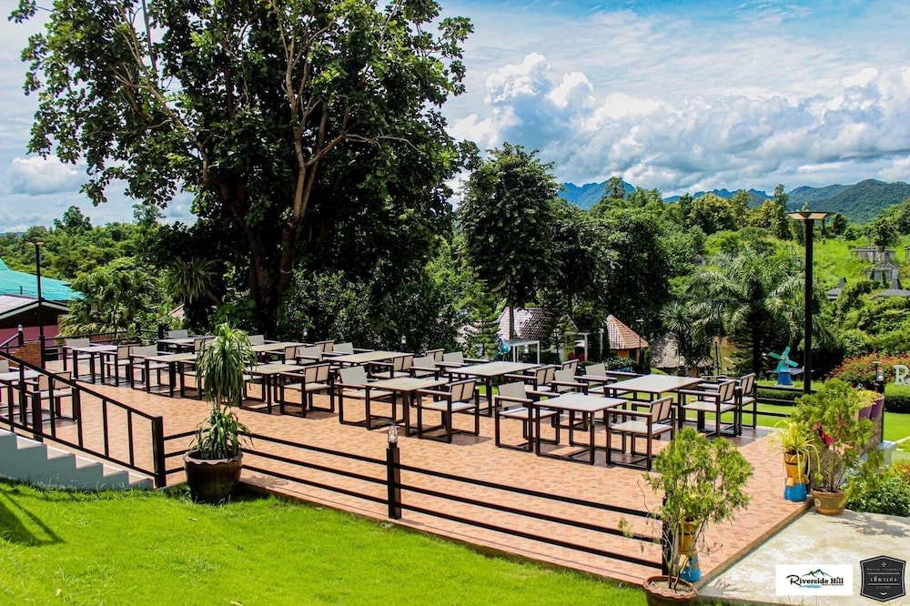 Riverside Hill Resort & Restaurant