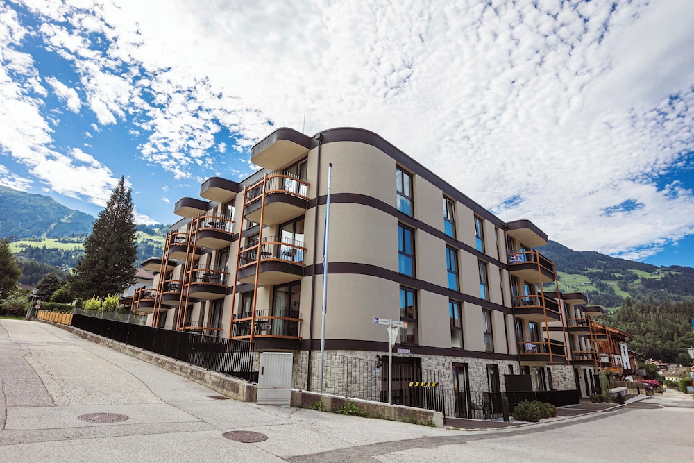 Zillertal Suites Fügen by ALPS RESORTS