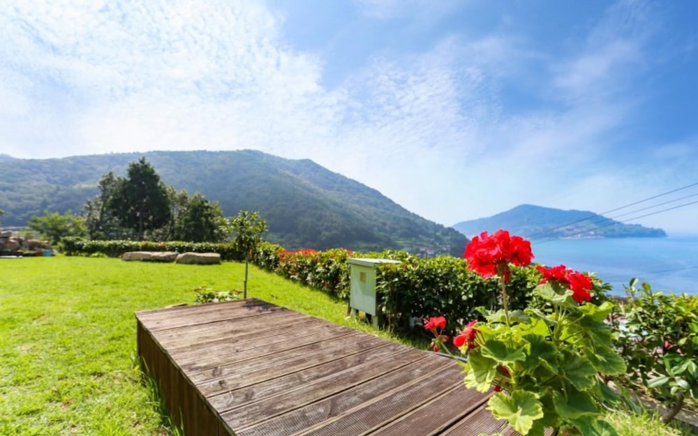 Namhae Ain Guest House Pension view 5