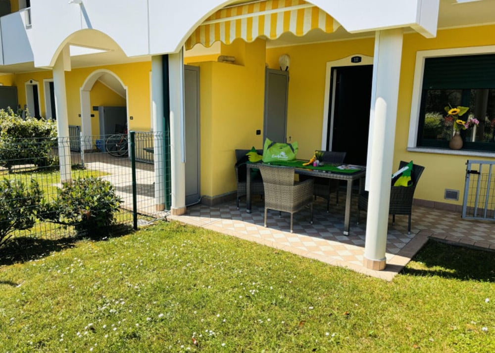 Bright Apartment 300mt From the Beach
