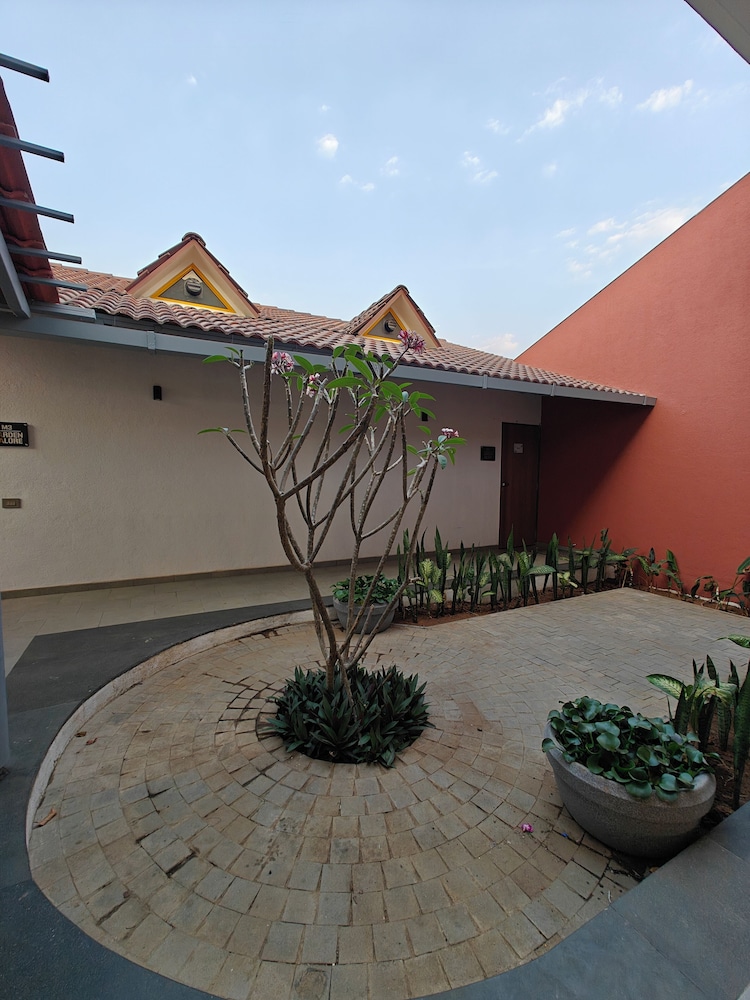 Touchwood Bliss Resort - Igatpuri