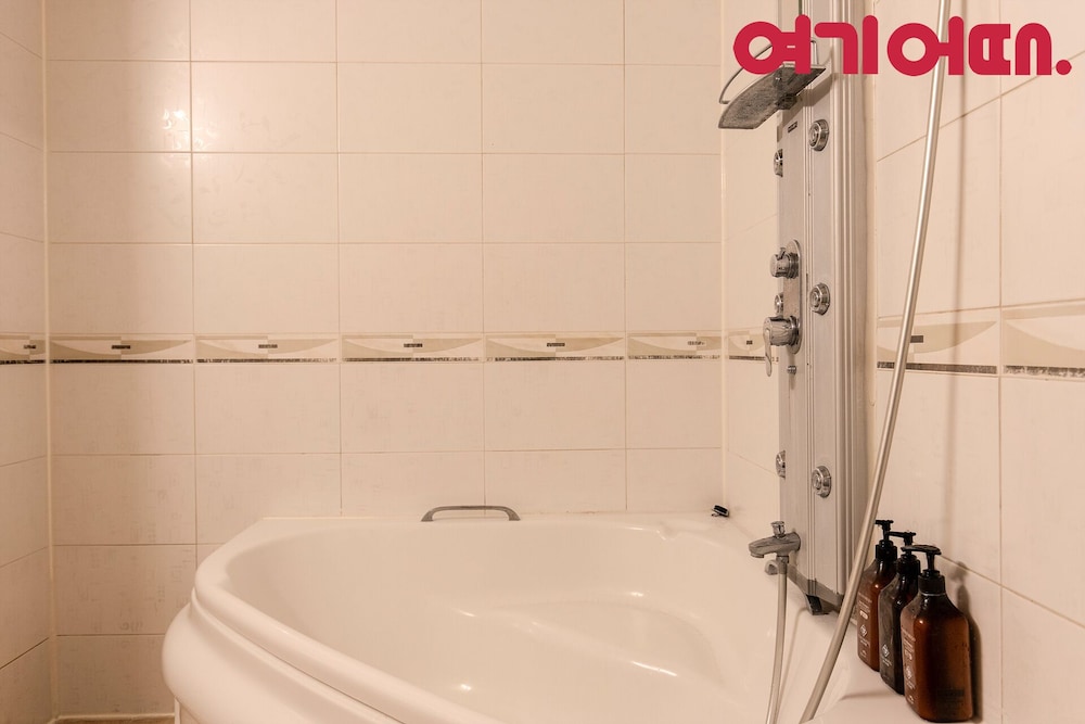 CLIO MOTEL