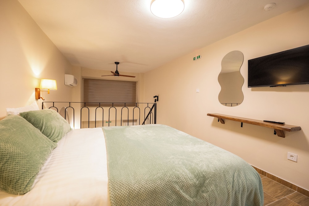 Vayas Residences Agora