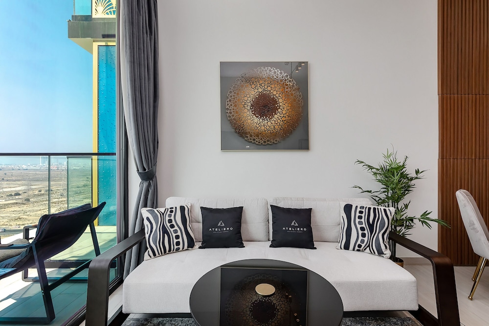Luxury 1BR at Binghatti Onyx JVC