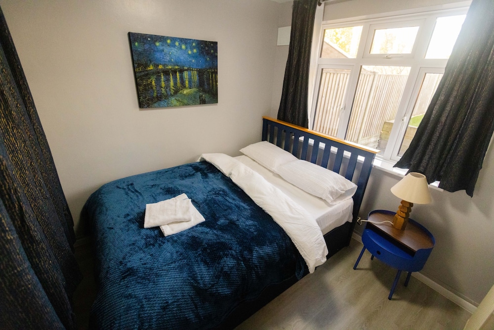 Winchester Retreat With 4 Bedrooms