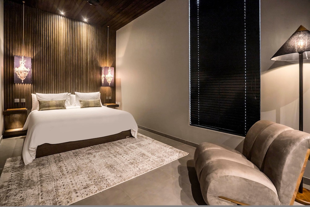 Umayam Luxury Townhouse 7 by Alfred in Bali - New Modern Luxury 3BR w Pool Near Pererenan Beach