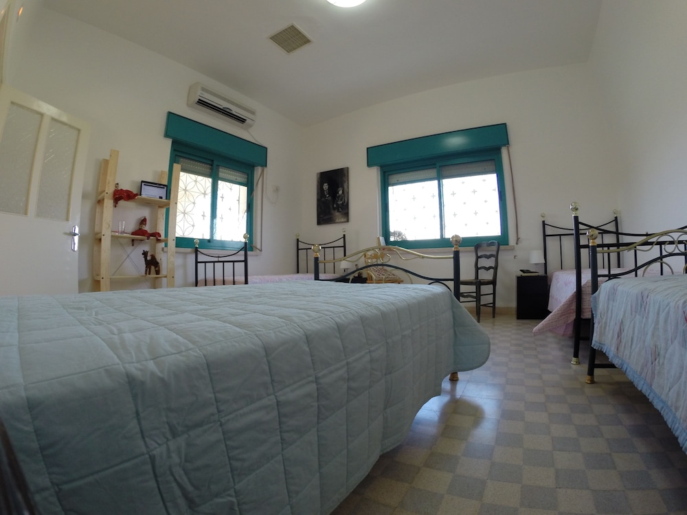 Auberg-Inn Guesthouse