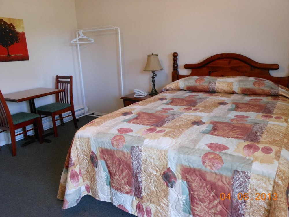 Mountain Springs Motel & RV Park