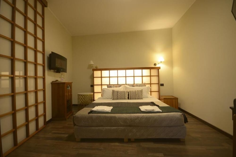 Villa Marisa bed breakfast and books