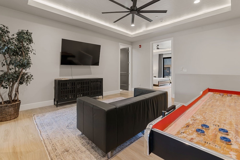 Sundance Den 3 Bedroom Home