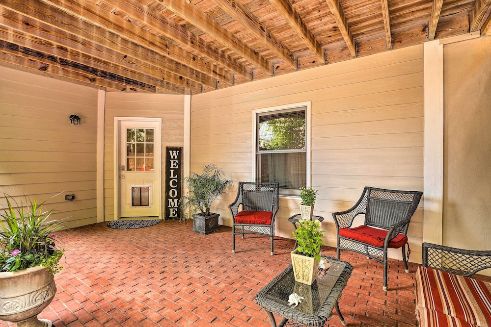 Quiet Mableton Home, Near Six Flags + Truist Park!