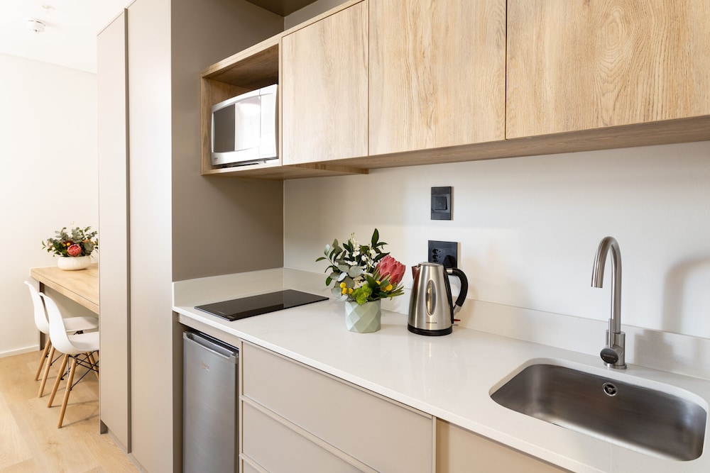 Habitat Aparthotel by Totalstay 16