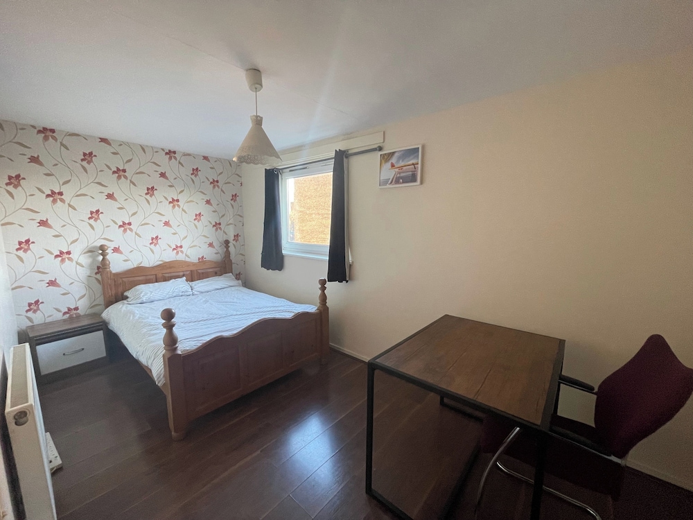 3br-sleeps5-balcony-centrallondon-ws95