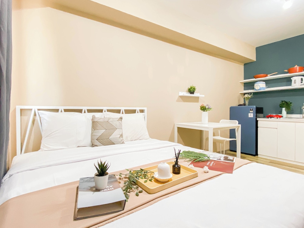 Soft Minimalist Studio Room At Meikarta Apartment
