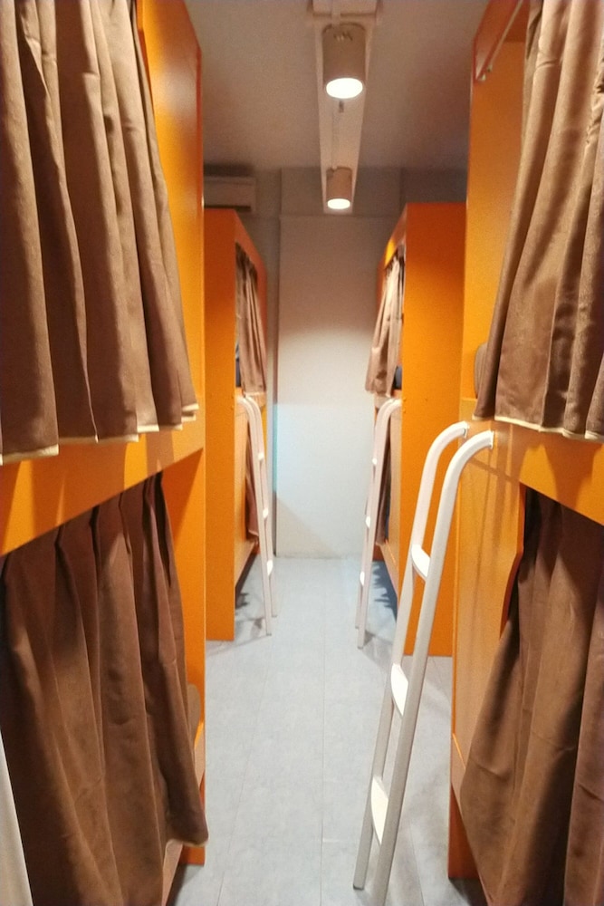 Century Service World - Hostel