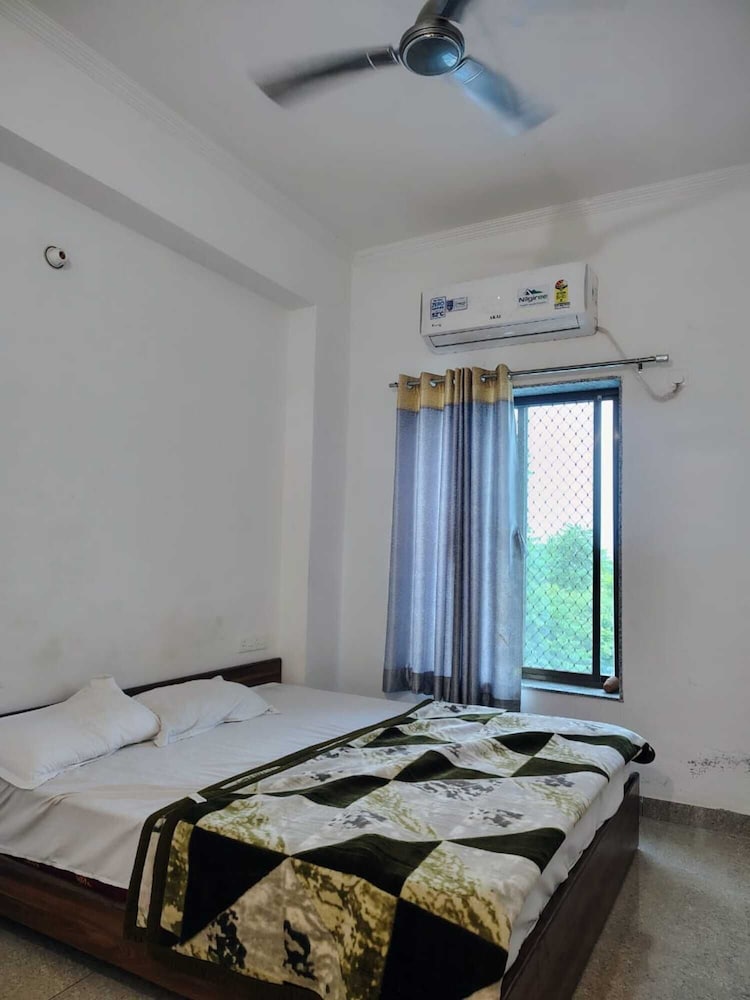 Royal Galaxy Hotel