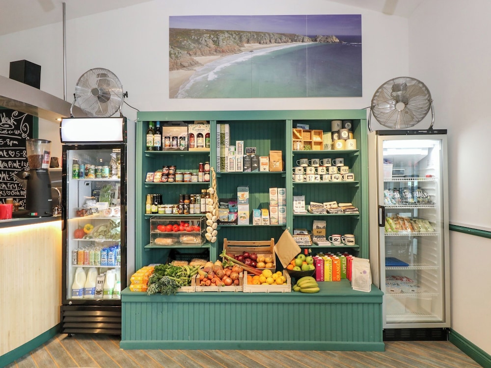 Albert's Den