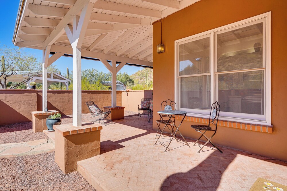 1 Mi to Saguaro NP: Charming Tucson Casita