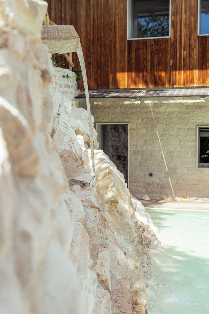 LA FORESTALE Luxury Ecolodge