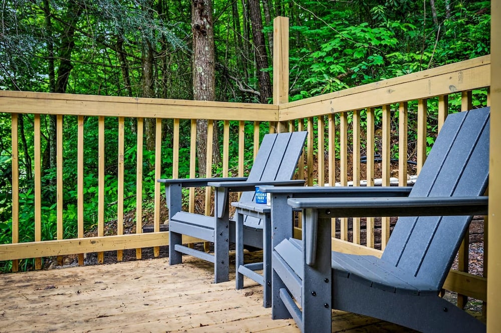 Group Getaway Modern Cabins Sleep 16 Gatlinburg