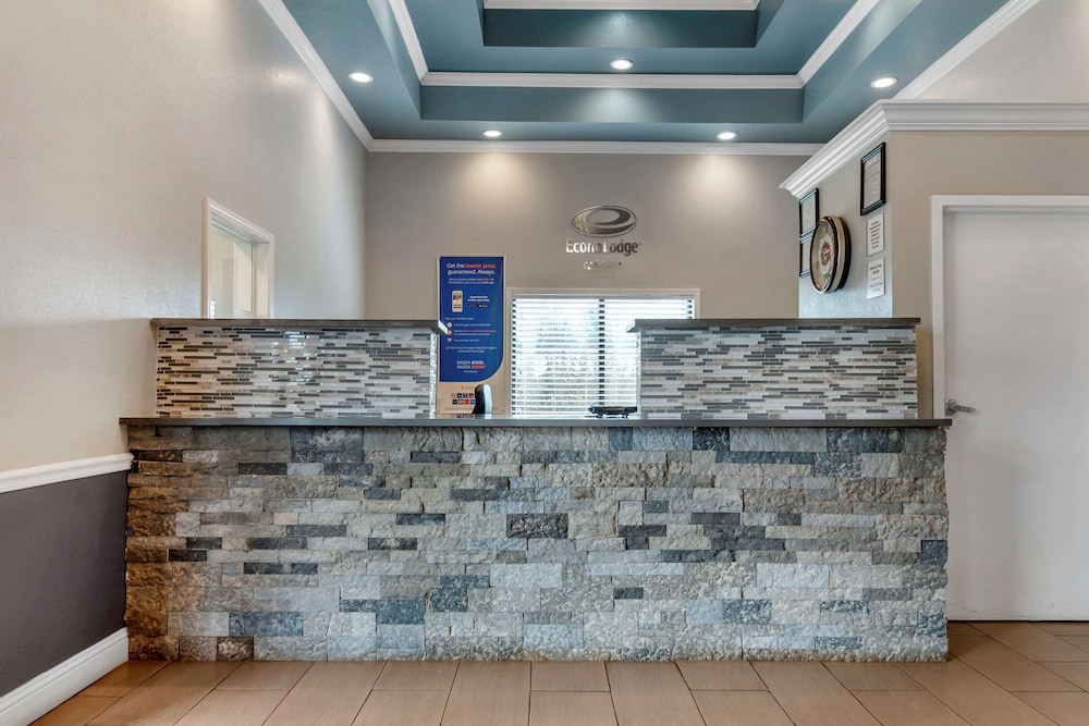 Eufaula Vacations - Econo Lodge - Property Image 2