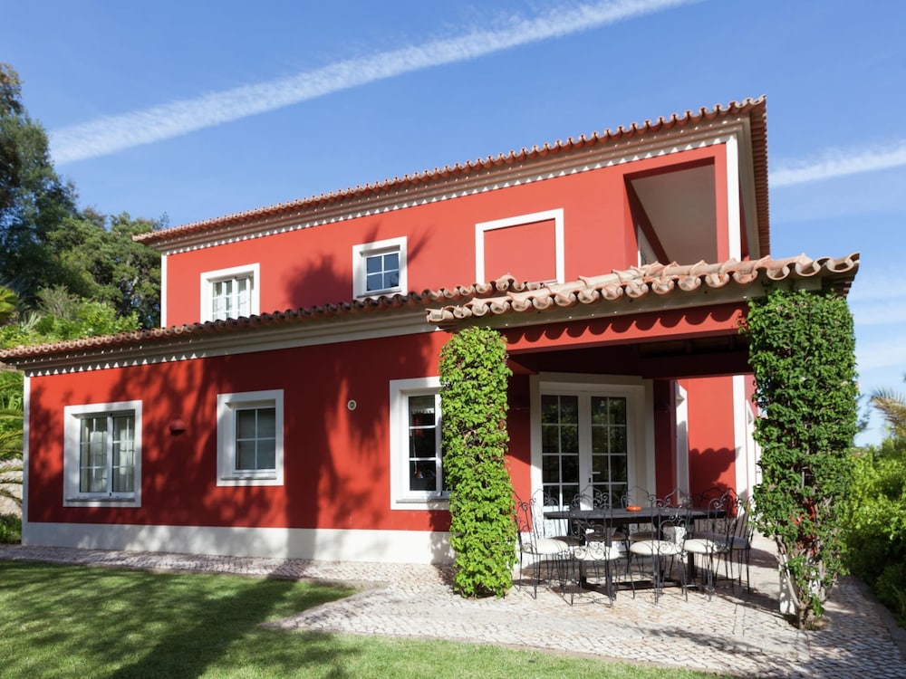 Luxurious Villa in Monchique With Private Pool view 2