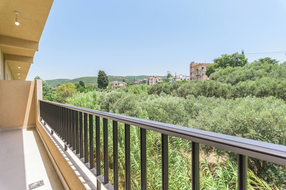 Glow Studios & Apartments in Batroun