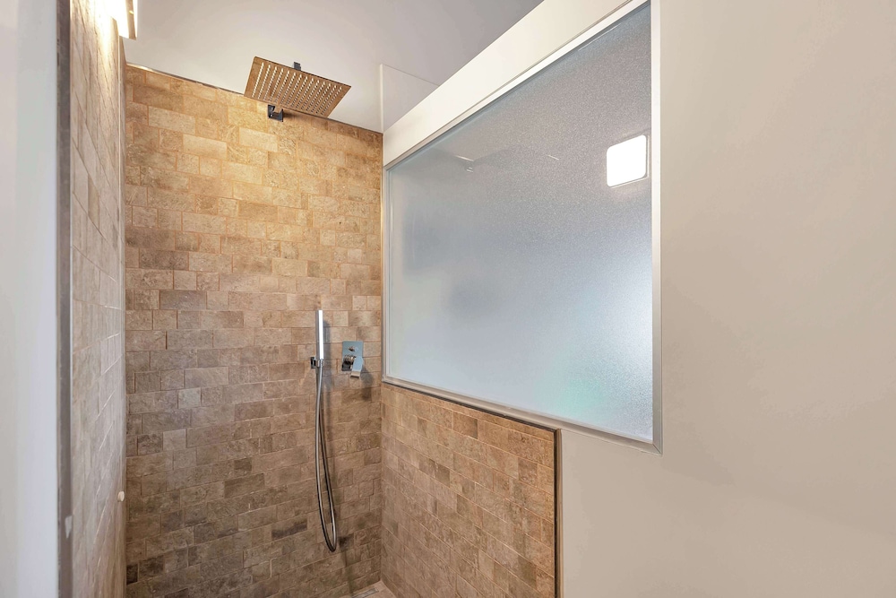 Suite A Tema