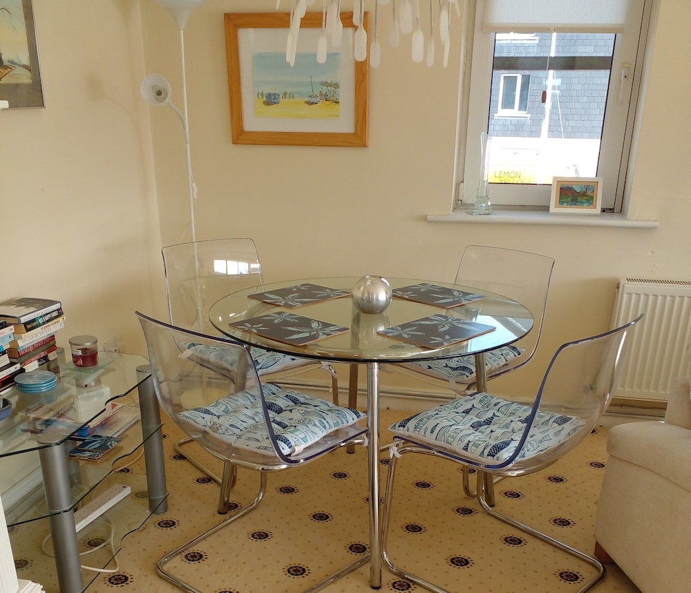 2 Bedroom Harbour View Apartment in Kinsale