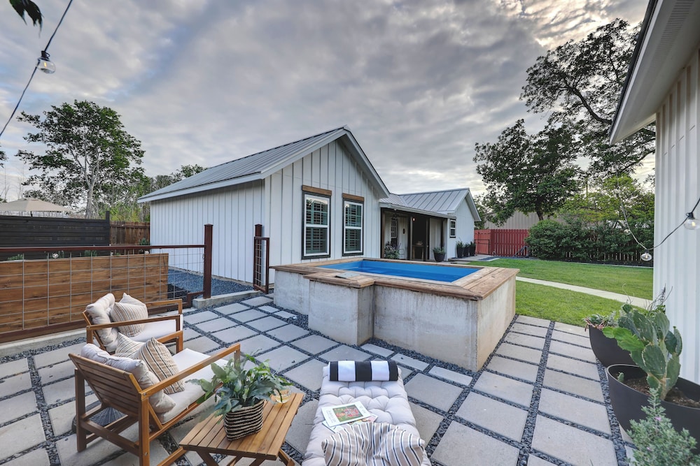 Wanderers Retreat House