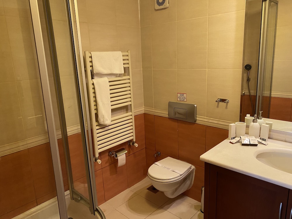 Triada Otel Gayrettepe - Image 21