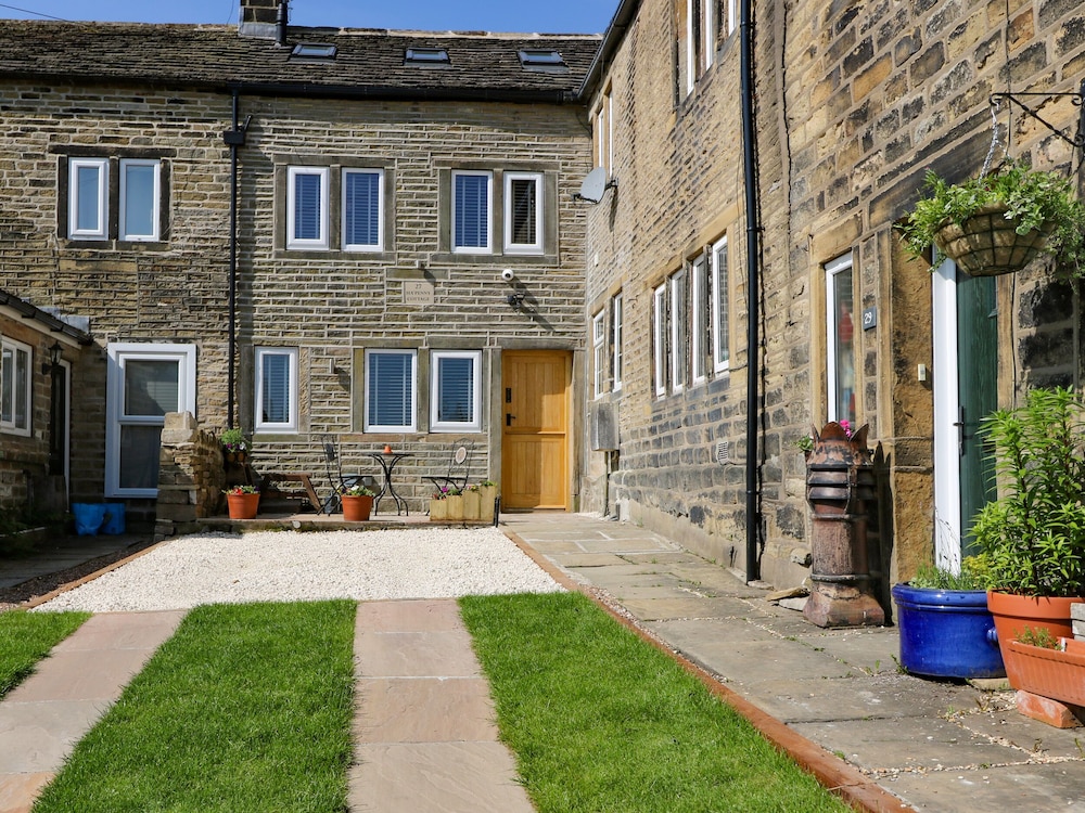 Ha'penny Cottage