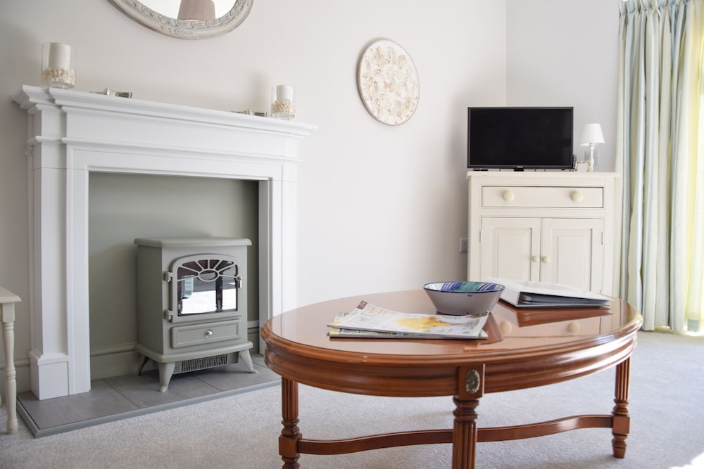 1 Coconut Cottage, Long Melford
