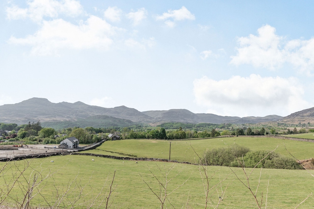 2 Bryn Tirion view 3