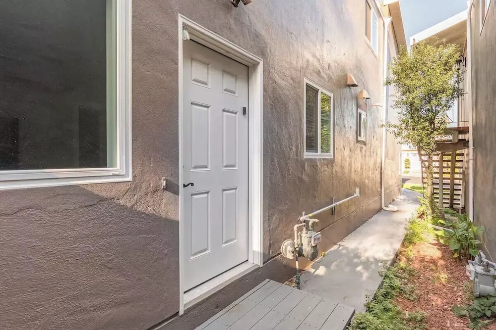 67 Alta Vista Way view 4