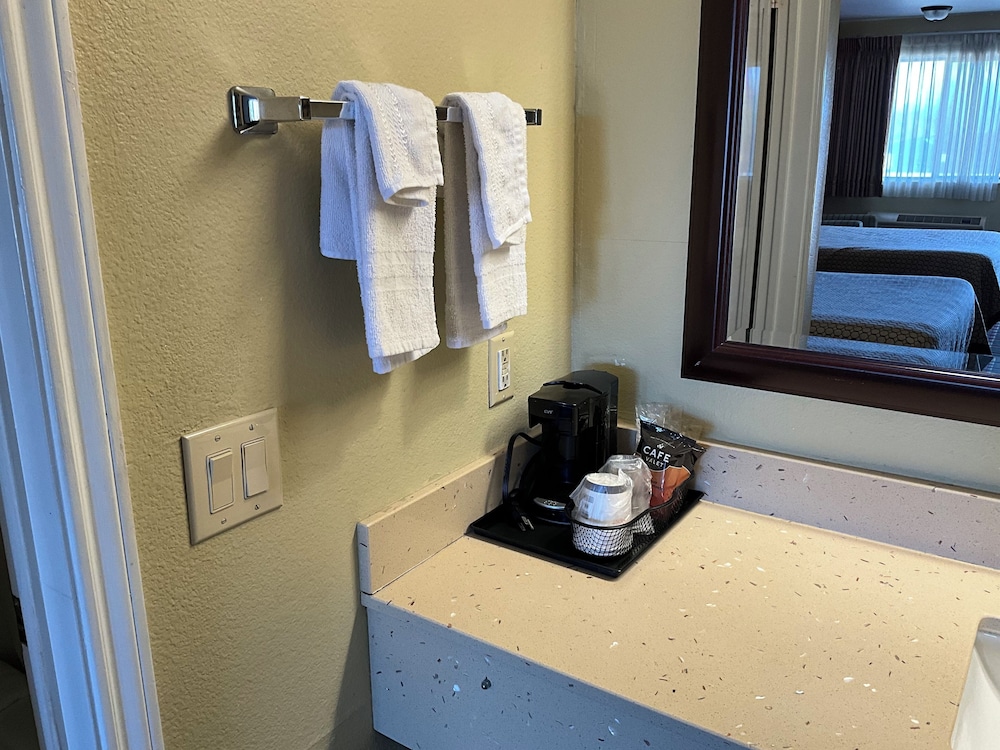 Executive inn & Suites