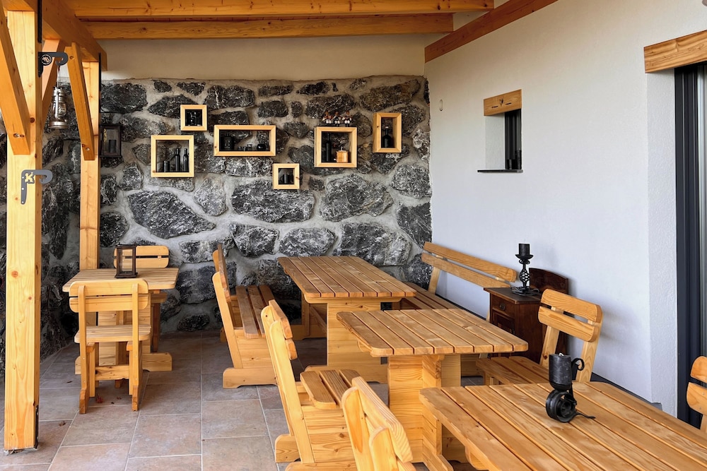 Stuk House