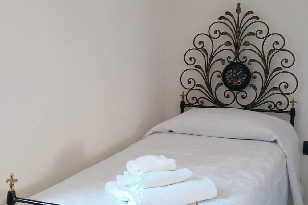 Welcomely - Casa Vacanze Zarinu view 5