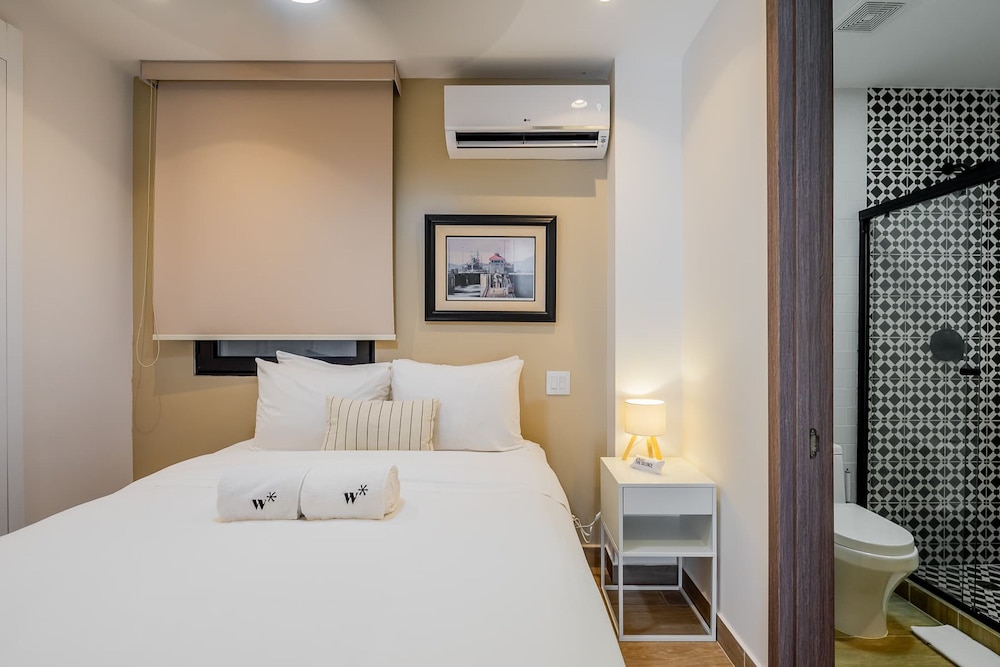 w Beautiful 2BR w Balcony in Casco Viejo