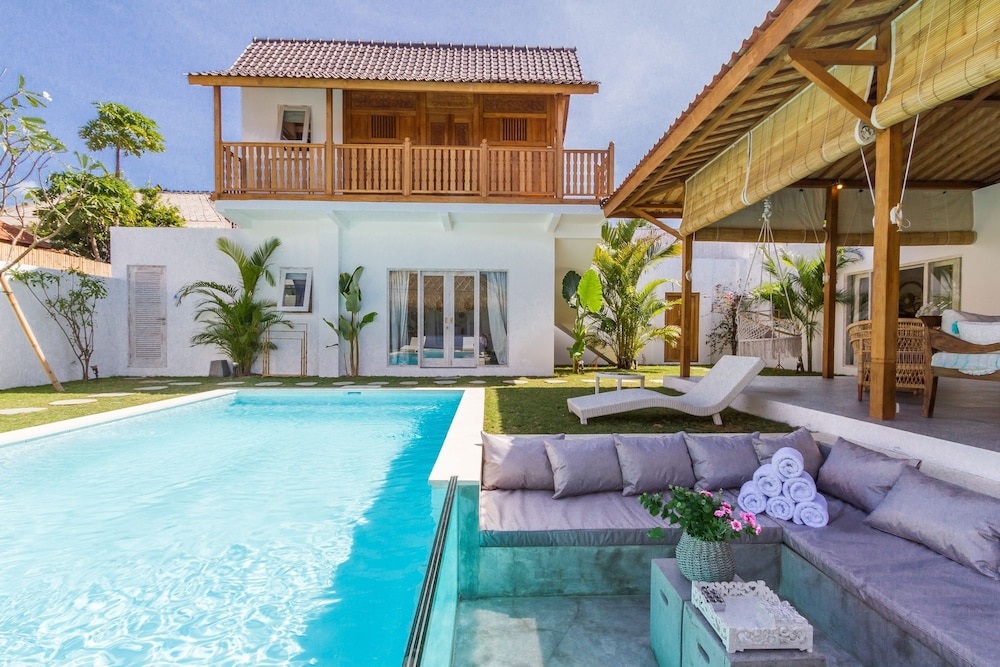 Villa Opaline by Alfred in Bali - Exquisite Architectural Villa With Outdoor Pool Seminyak