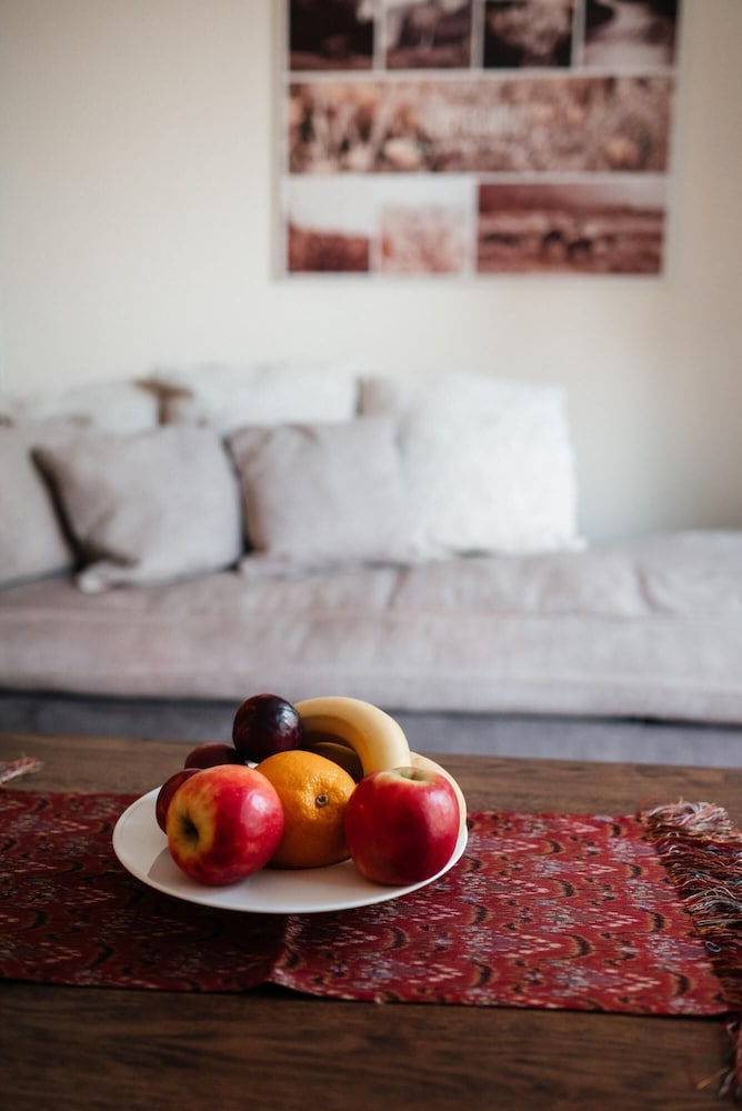 Chic 1BR Oasis in the Heart of Dubai Marina