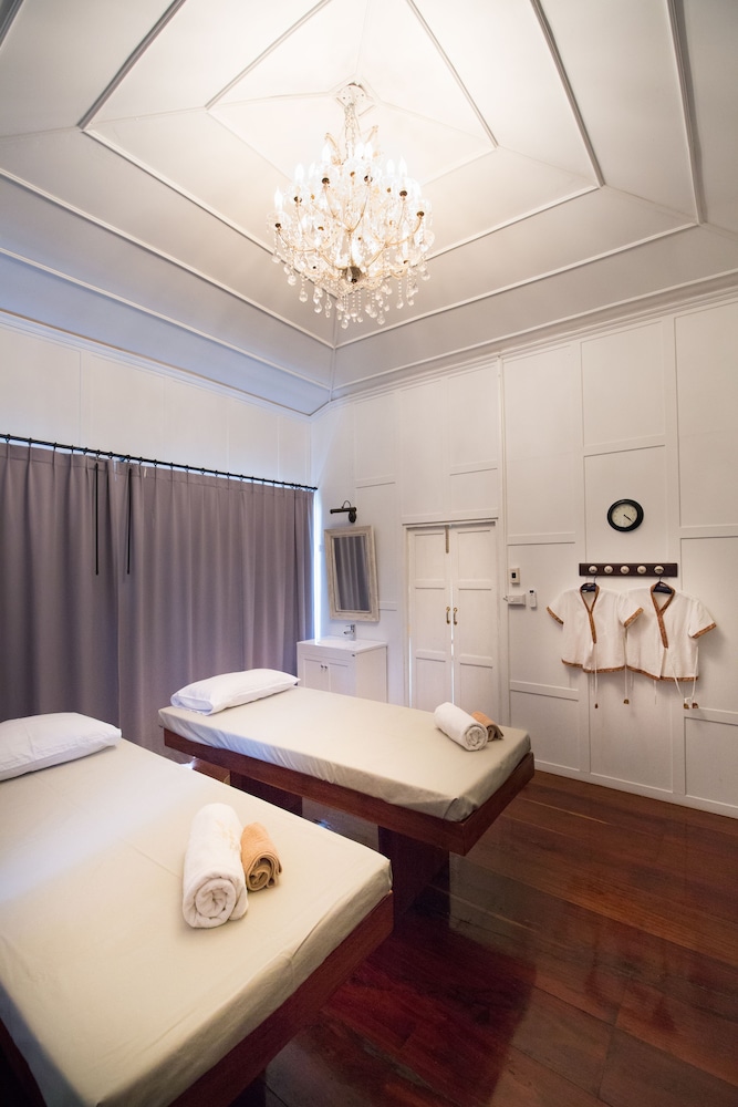 Dorm of Happiness by Tharaburi Resort