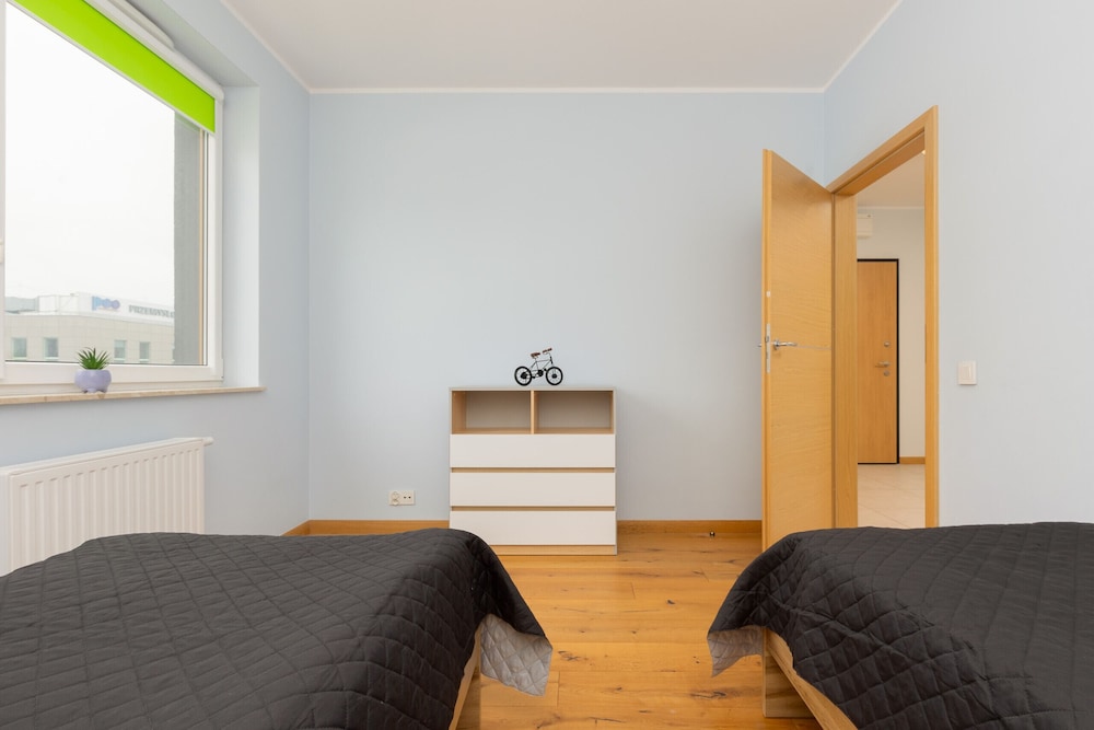 Green Surroundings 2 Bedrooms by Renters view 5
