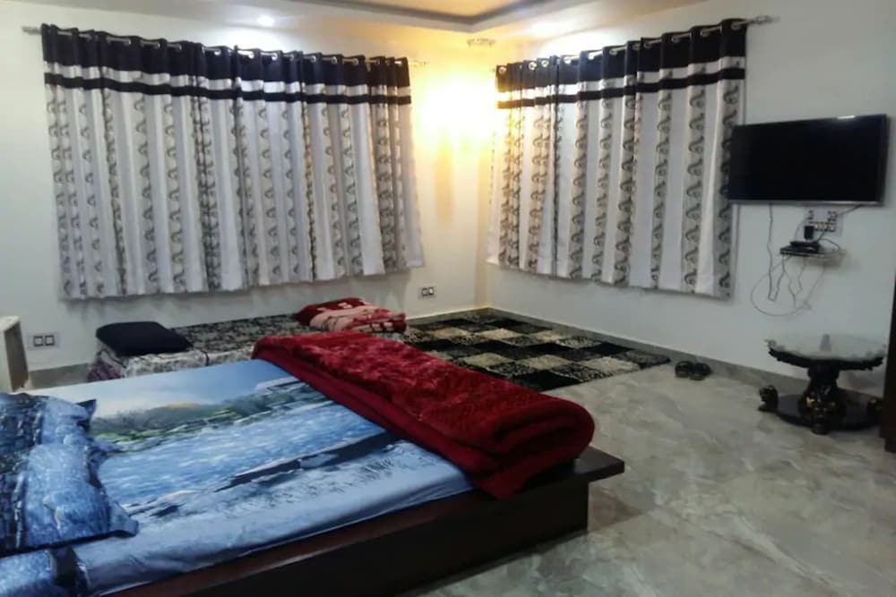 Guleria villa view 4